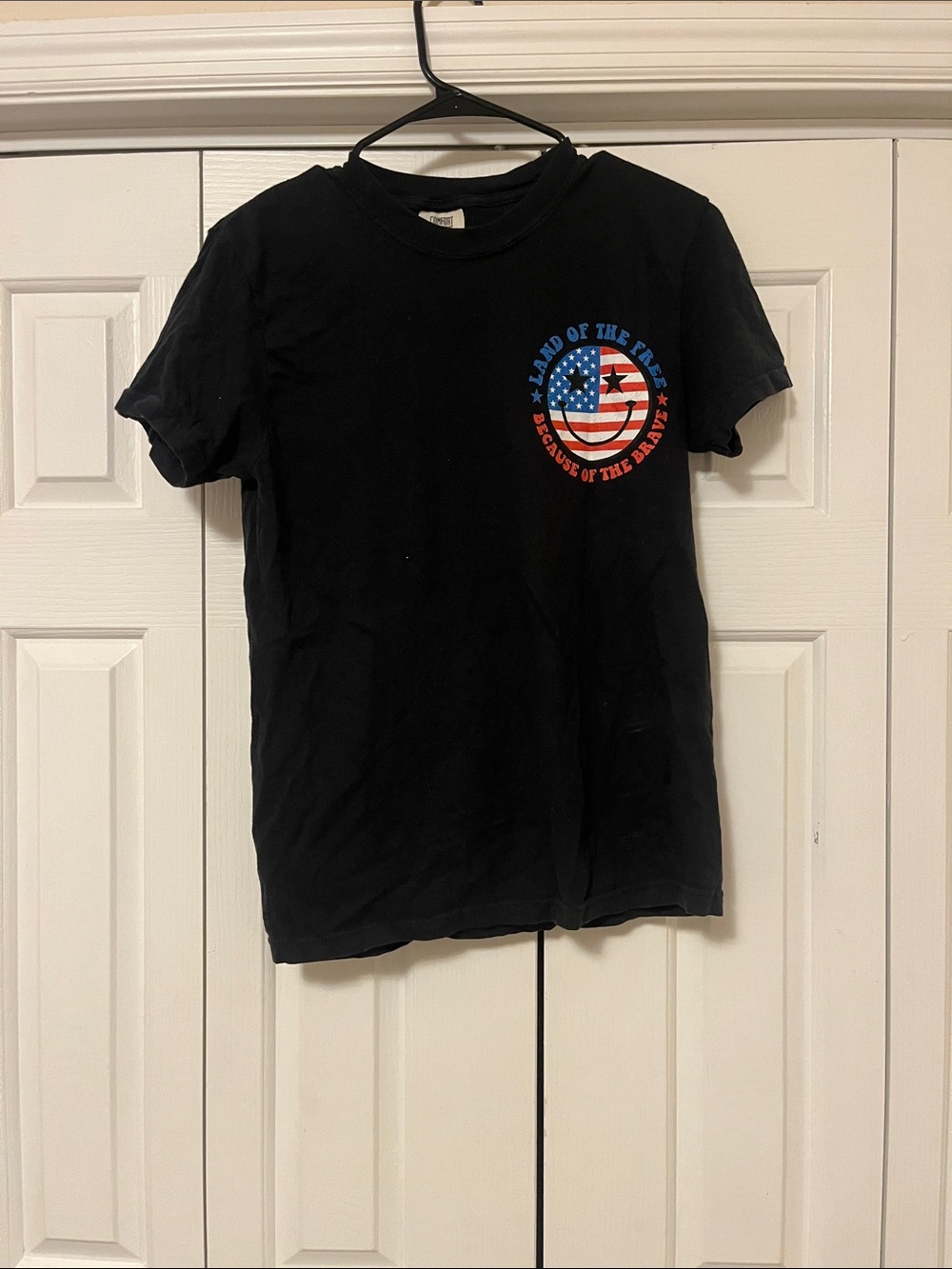 Black Graphic Tee - 'Land of the Free'